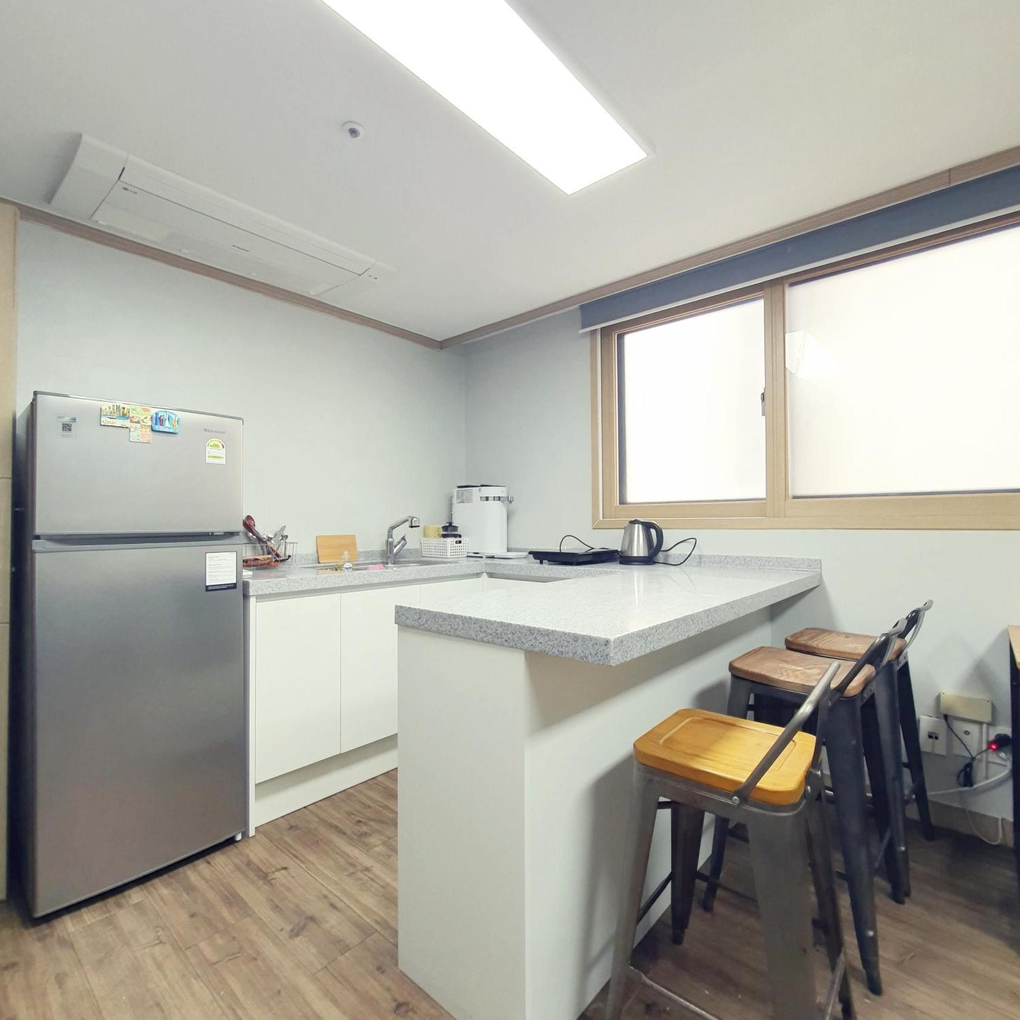 Roi Guesthouse Seoul Exterior photo